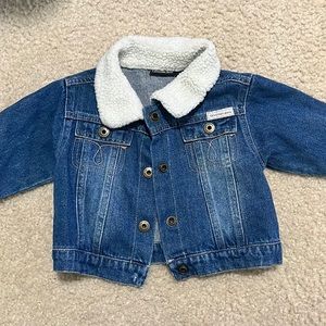 Calvin Klein Jean jacket with Sherpa-lined collar.